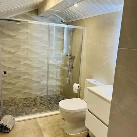 Antonio's Captain House Close To Beaches בית נופש אנטוגויה דה באלייה