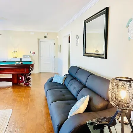 Antonio's Captain House Close To Beaches 펜션